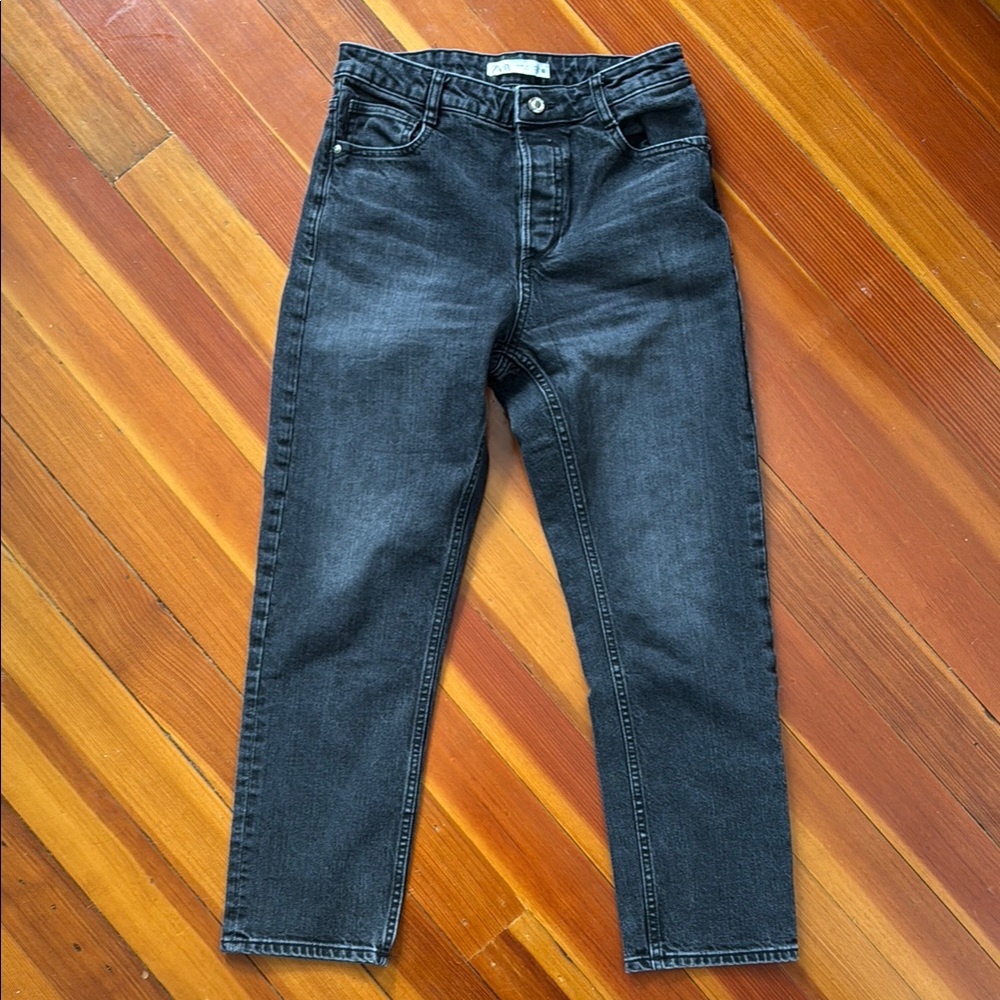 Zara Classic Mom Fit High Rise Ankle Length Straight  Black Jeans